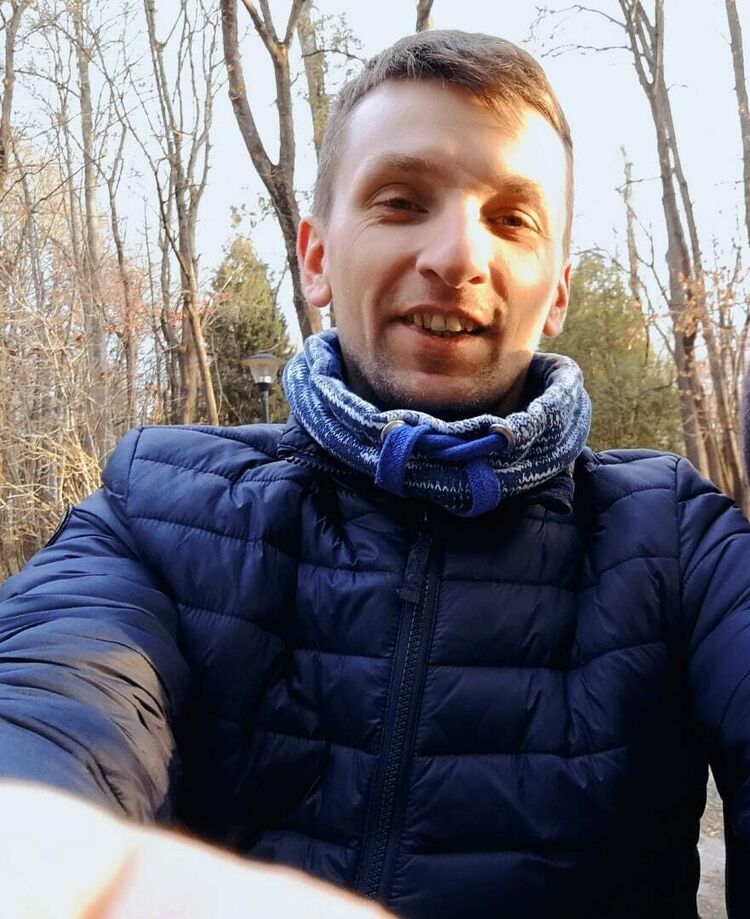  44528262  , 40 ,    