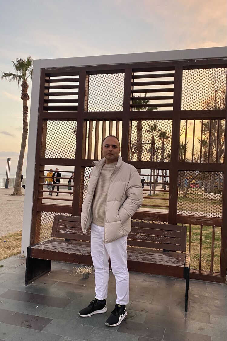  ,   ARASH, 40 ,   ,   , c 