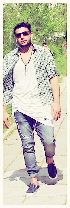  ,   Afghans, 30 ,   ,   , c , 