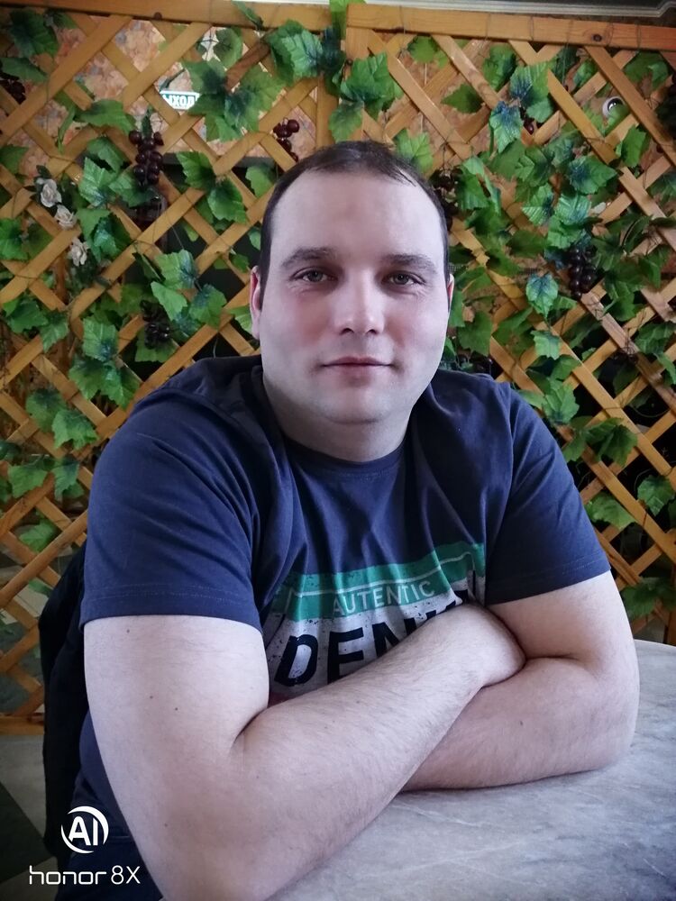  ,   Nikola, 35 ,   ,   , 