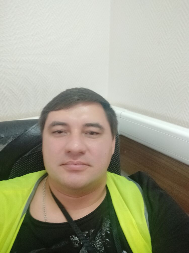  28905742  A, 37 ,    
