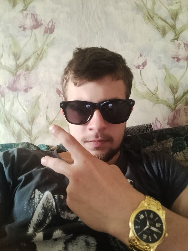  44949852  , 21 ,    