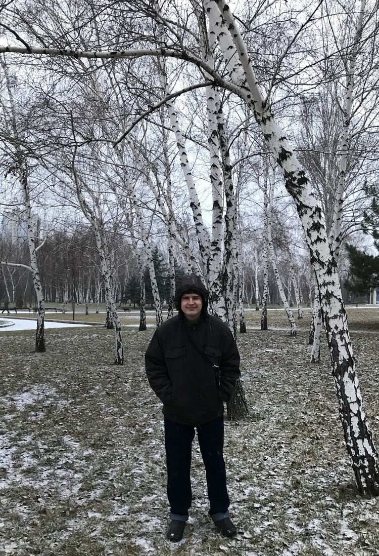  19112292  Serzh1996, 29 ,    