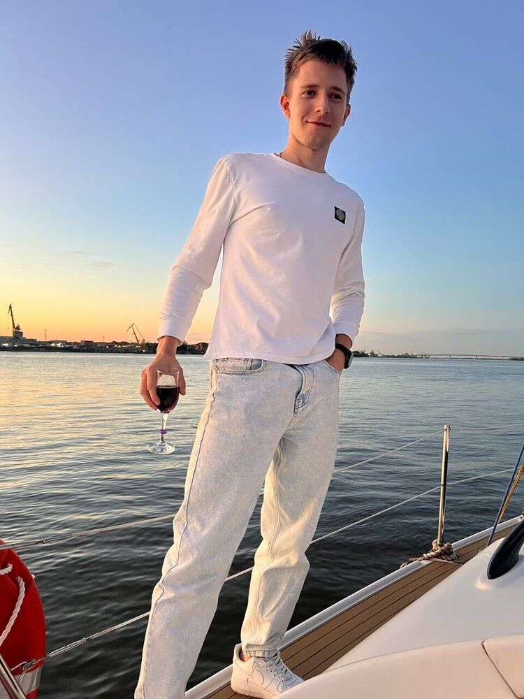 ���� 47337602 ����� ���������, 23 ����, ���� ���������� � ������