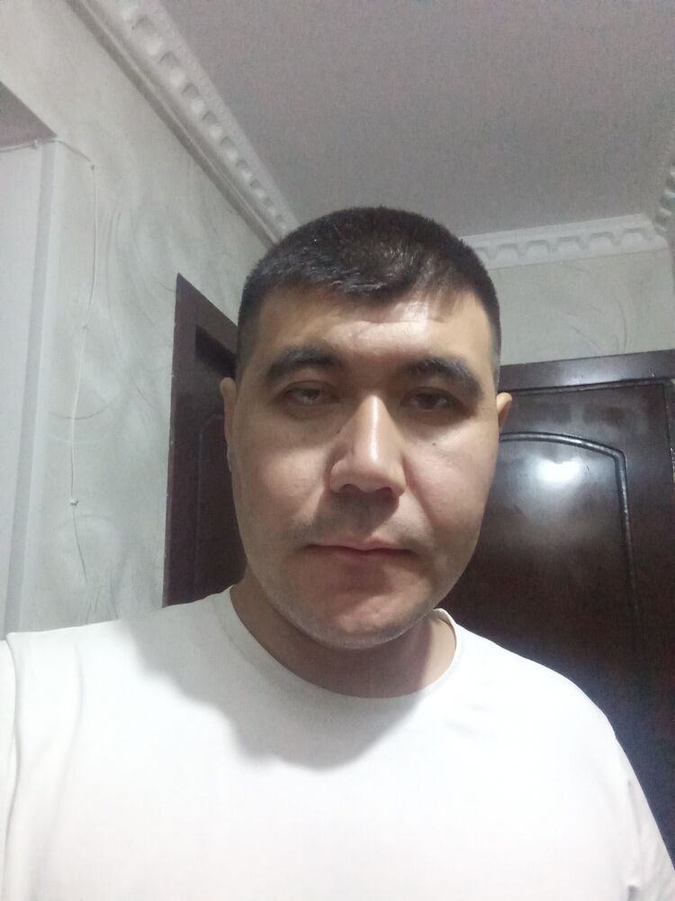  46627972  , 33 ,    