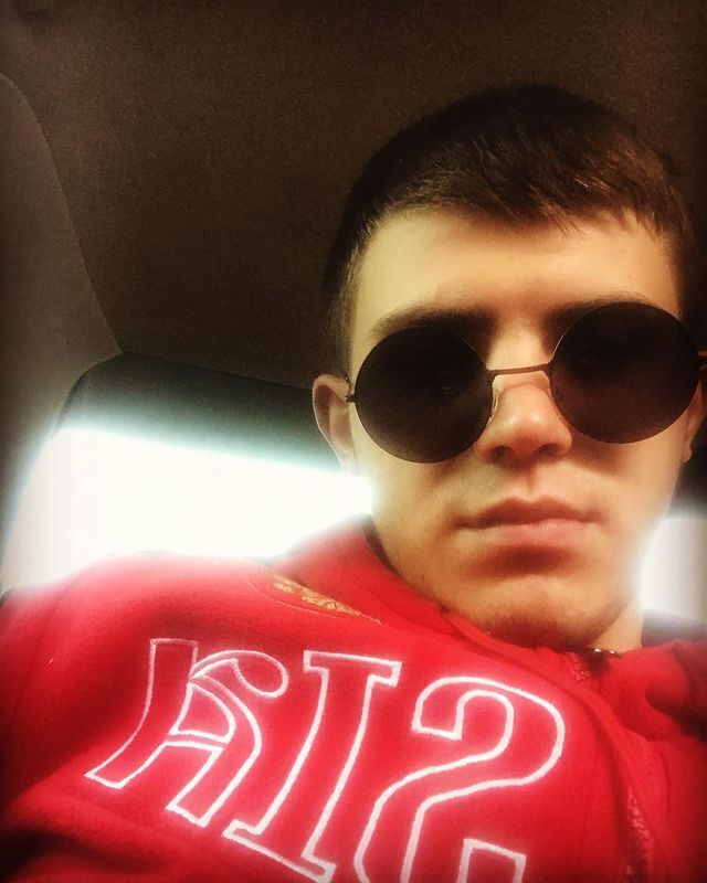  30371542  Andrey, 22 ,    