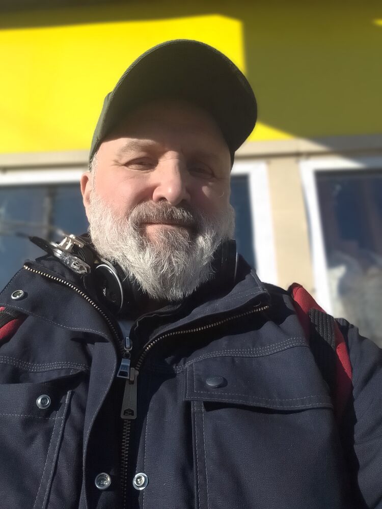  42272672  , 53 ,    