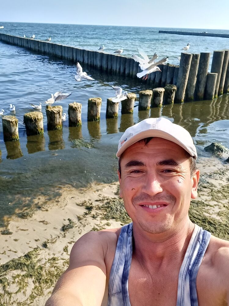  -,   , 42 ,   ,   