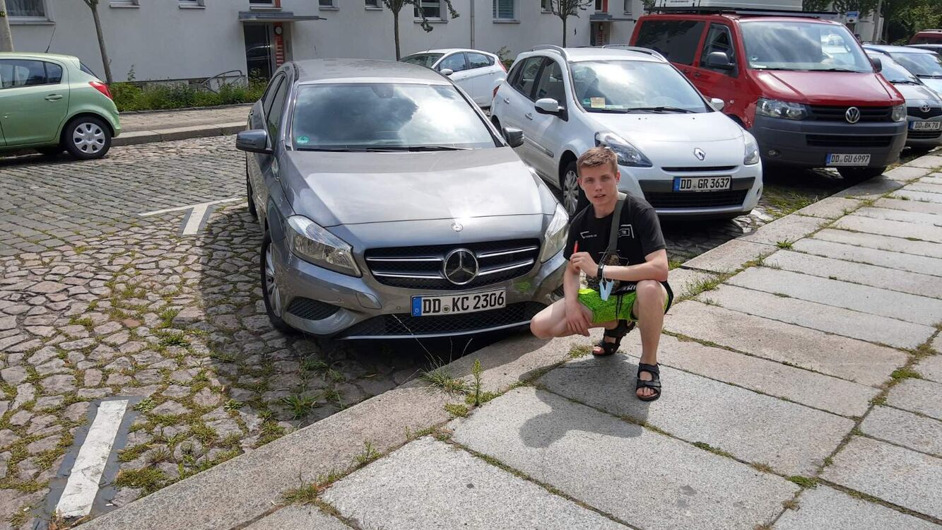  23556662  Eduard, 22 ,    Cerny Most