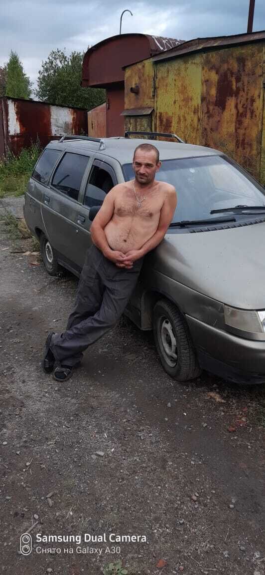 25160842  Egor, 44 ,    