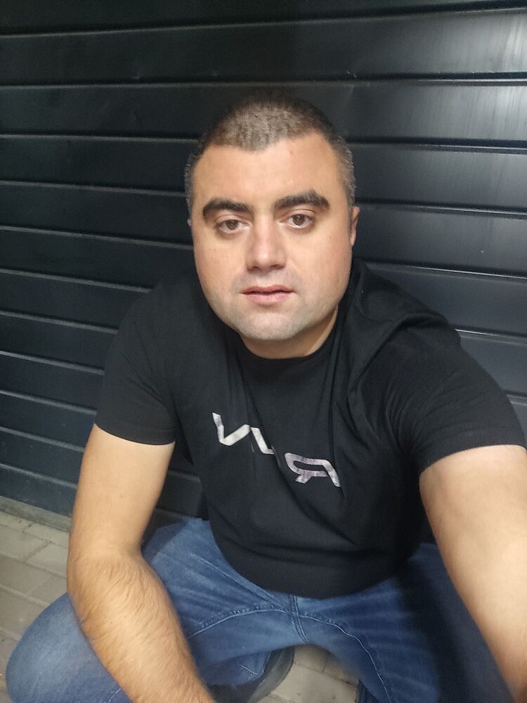  46711842  , 32 ,    