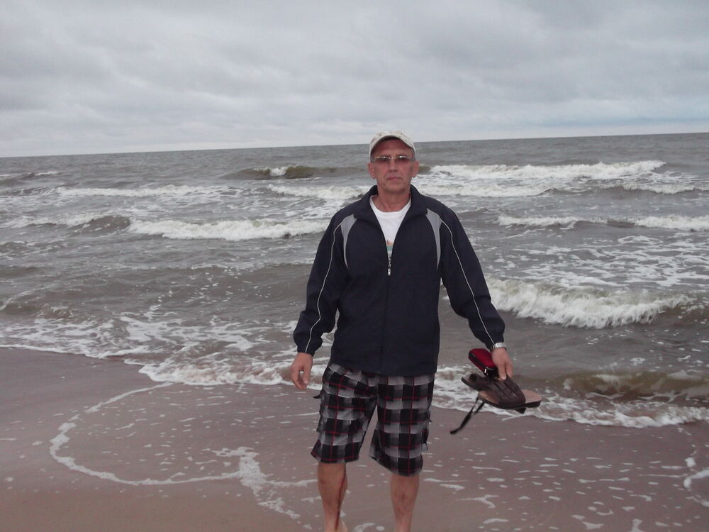  ,   Sigitas, 67 ,   