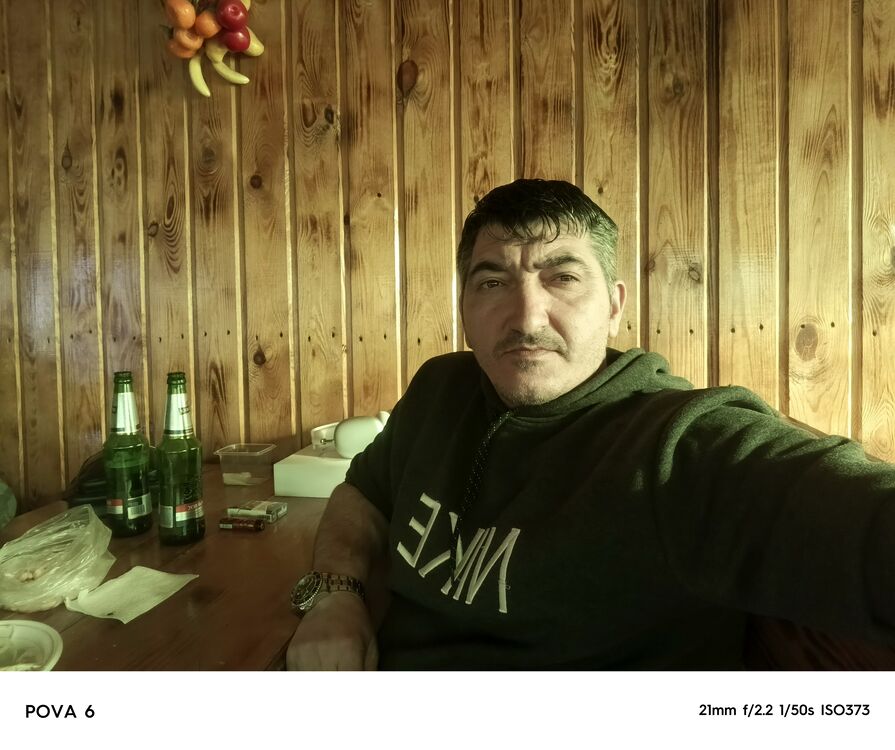  47295472  Can Murat, 44 ,    