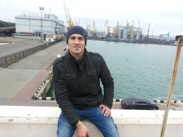  ,   Djon, 35 ,   ,   
