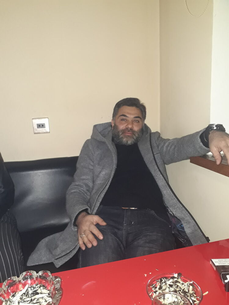  18510442  Asim, 45 ,    