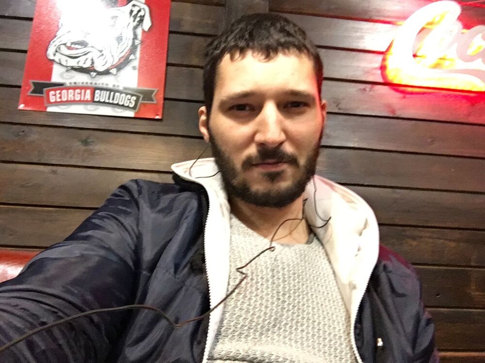  ,   LoveCom, 37 ,   ,   , c 