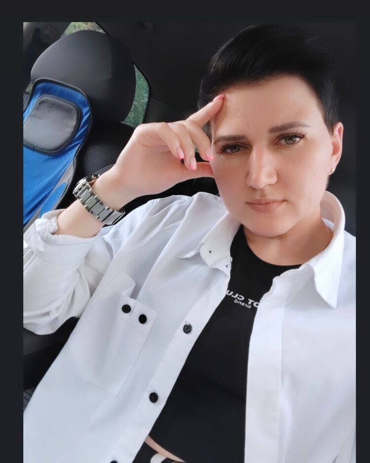  40683692  Ulyana, 33 ,    