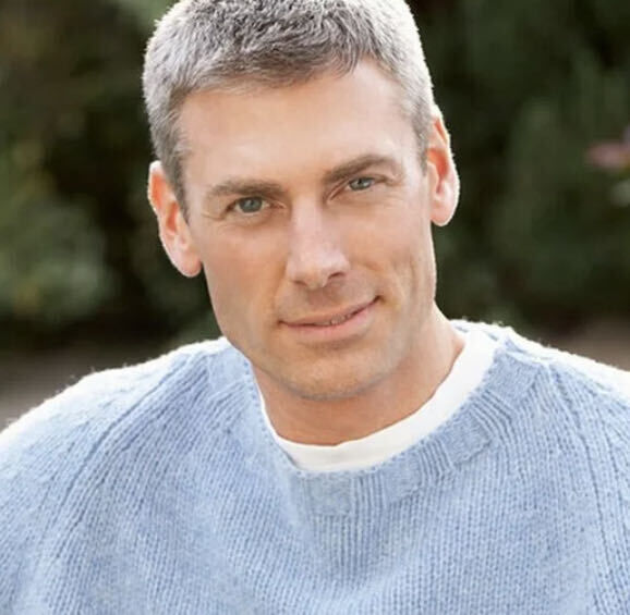  ,   Ladislao, 42 ,   ,   