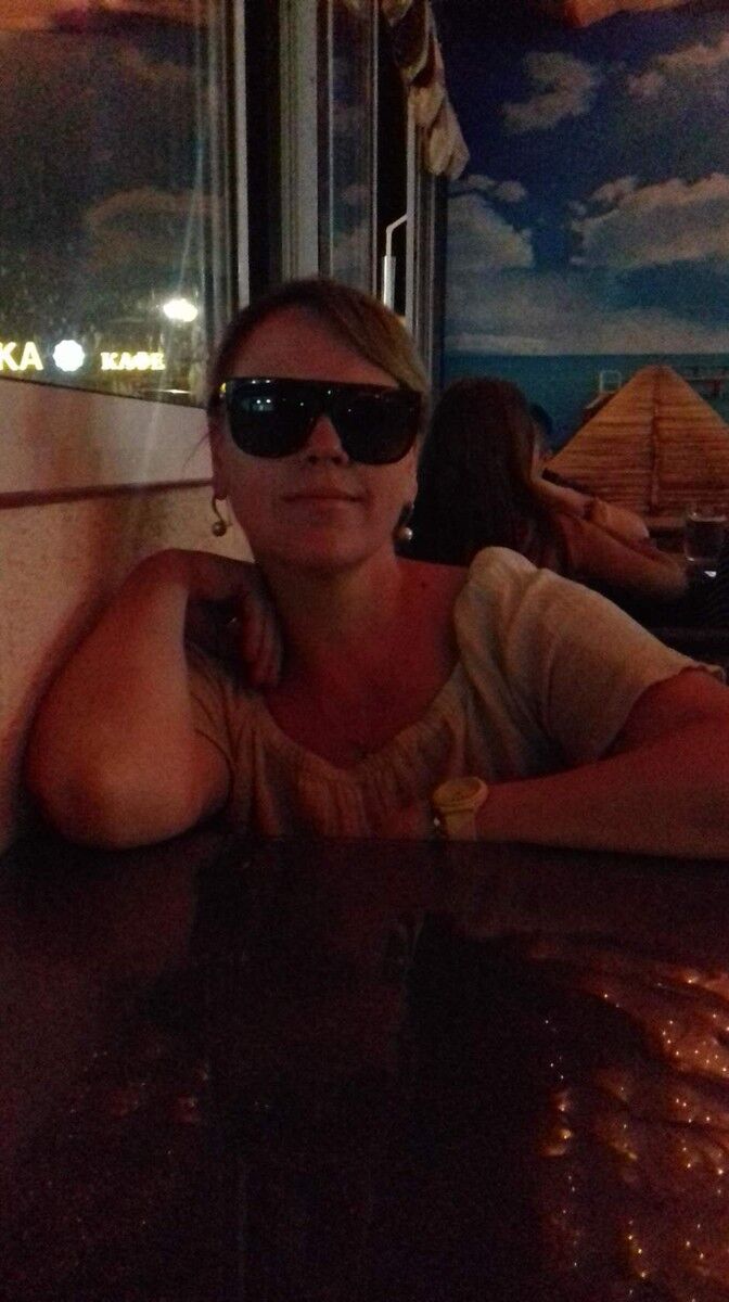  ,   Elena, 50 ,   ,   , c 