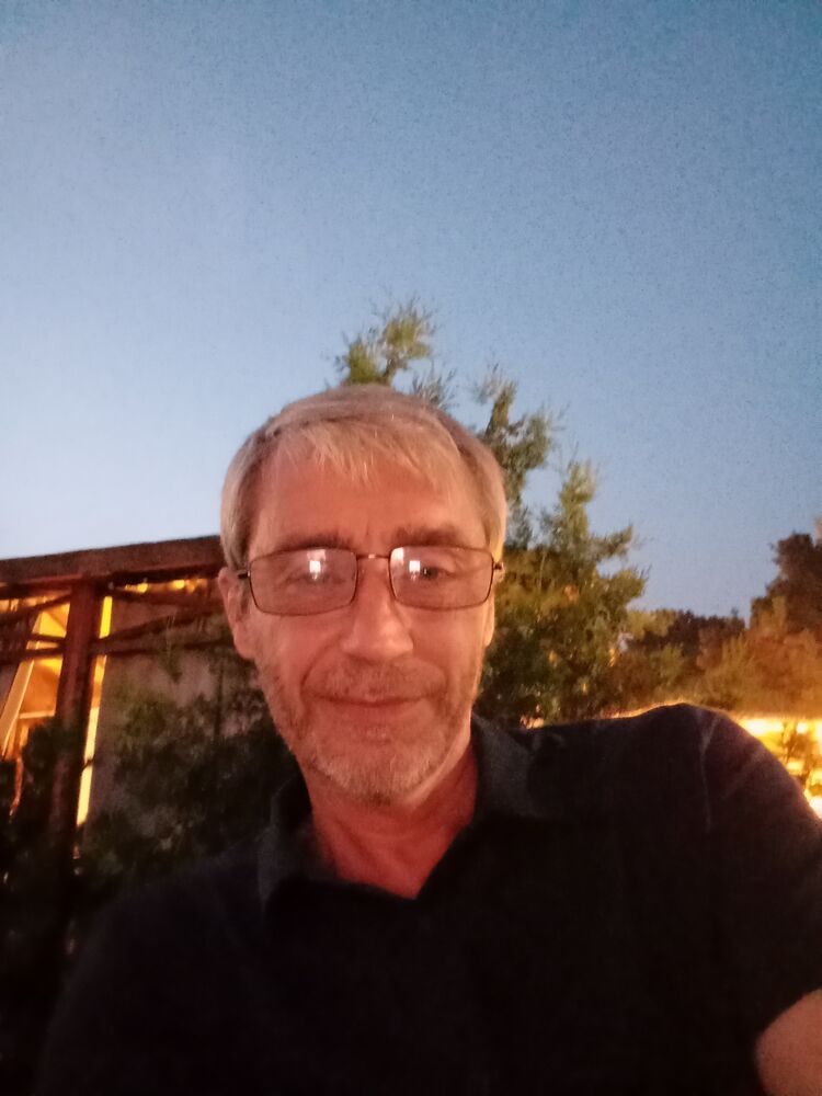  43853292  Ruslan, 48 ,    