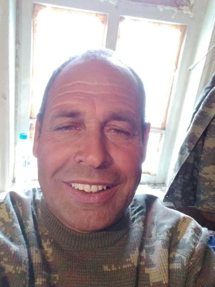  42881302  , 47 ,    