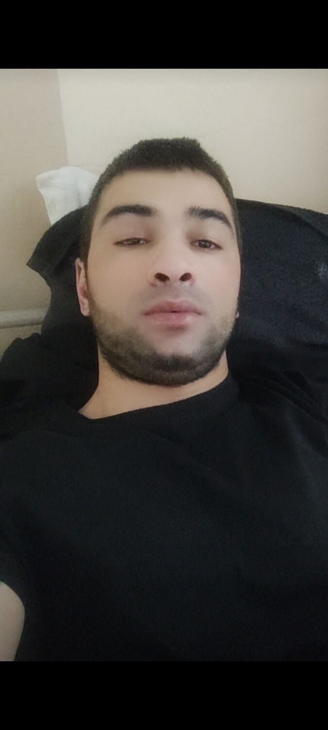  51270222  Ruslan, 35 ,    