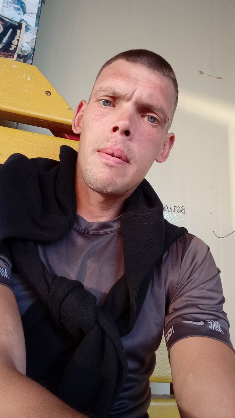  45773382  , 33 ,    