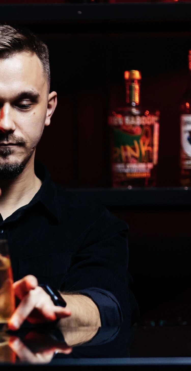  40538682  , 30 ,    --