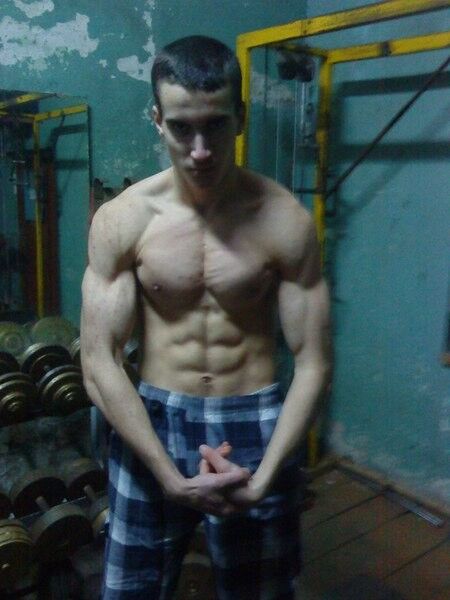  7916452  , 33 ,    