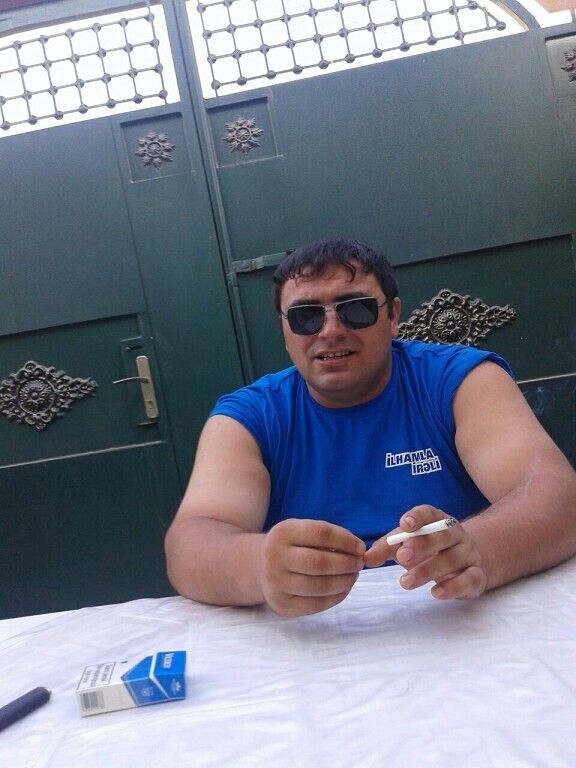  --,   Bayram, 42 ,   ,   , c , 