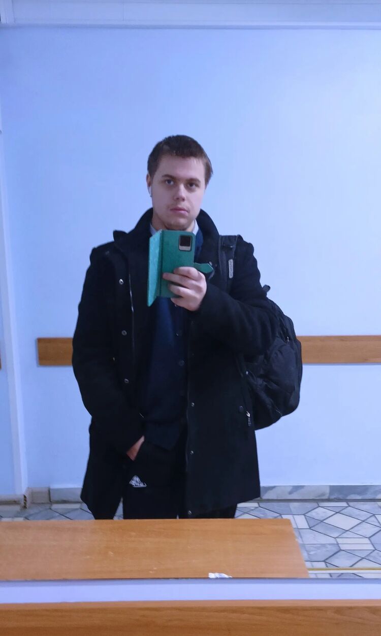  46020862  , 21 ,     