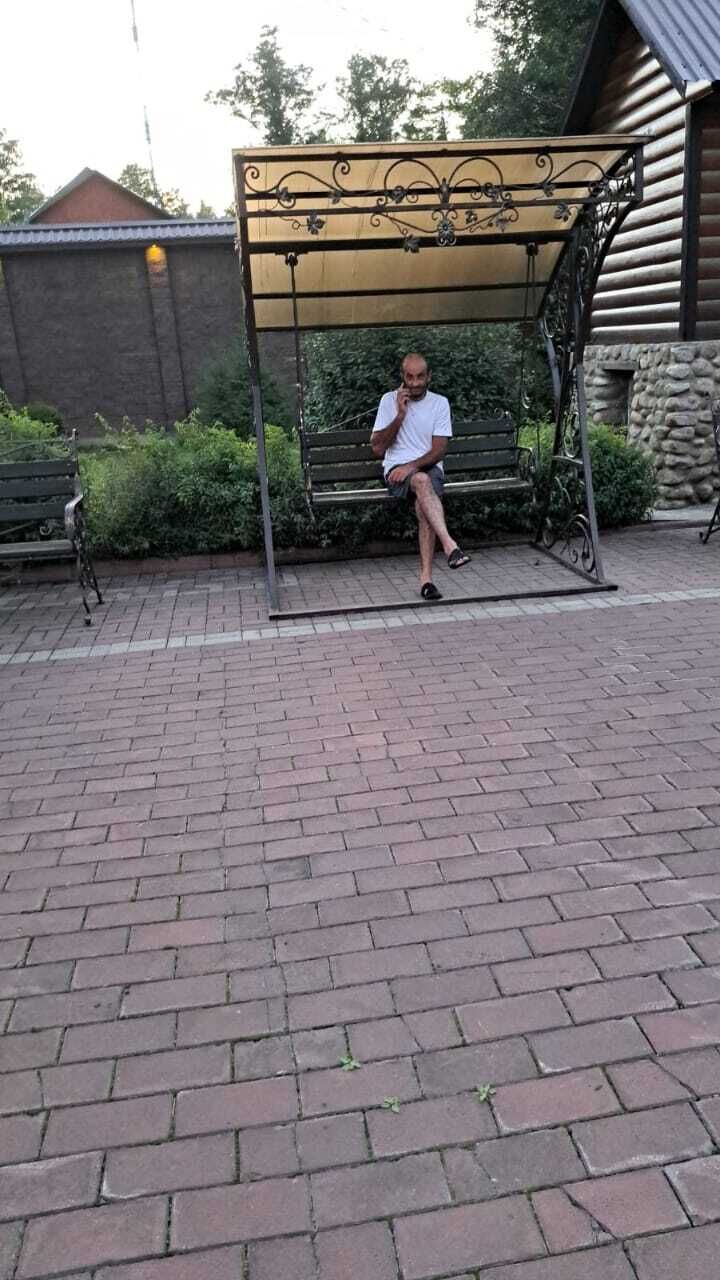  53208682  , 36 ,    
