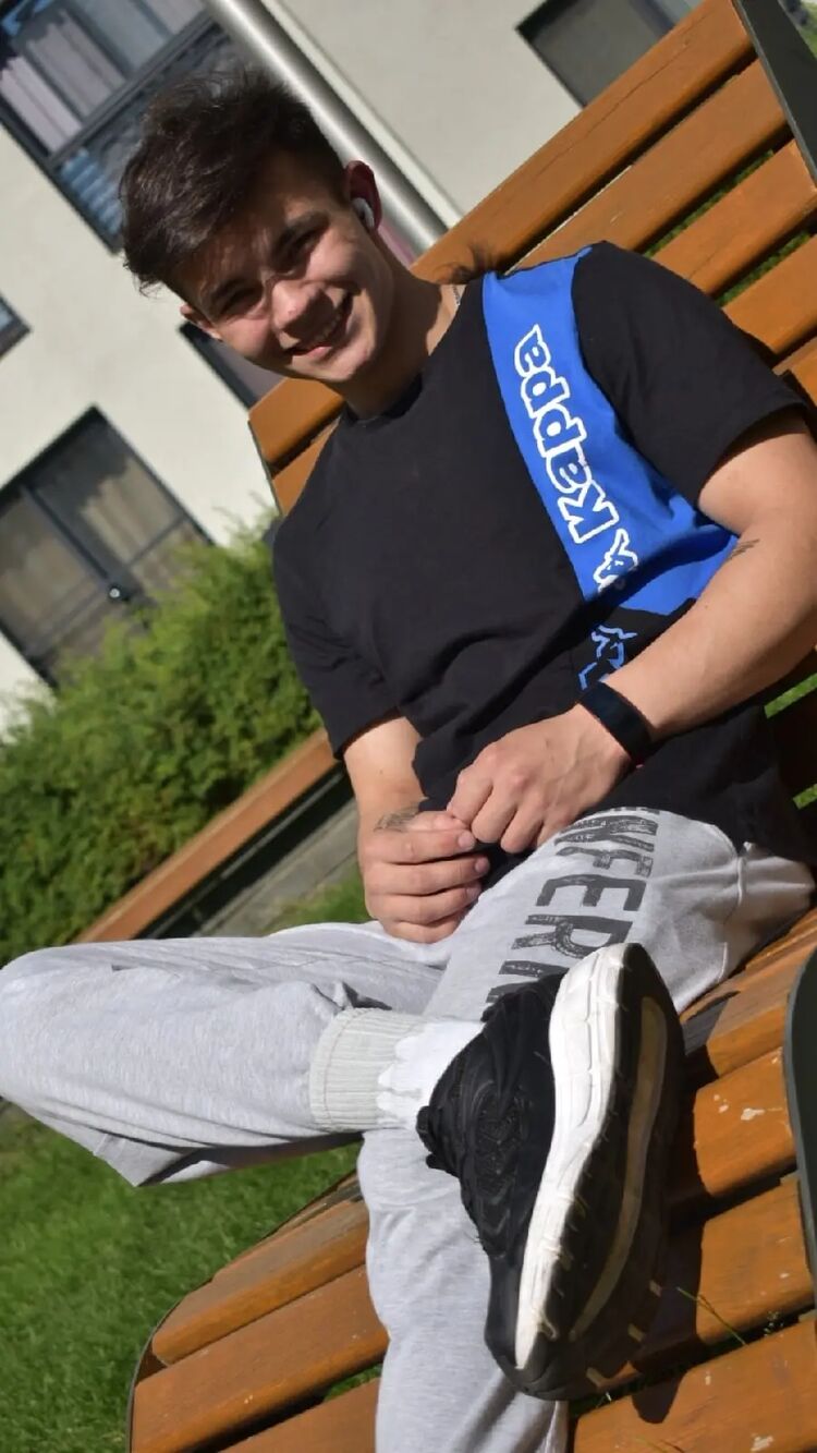  ,   , 21 ,   ,   