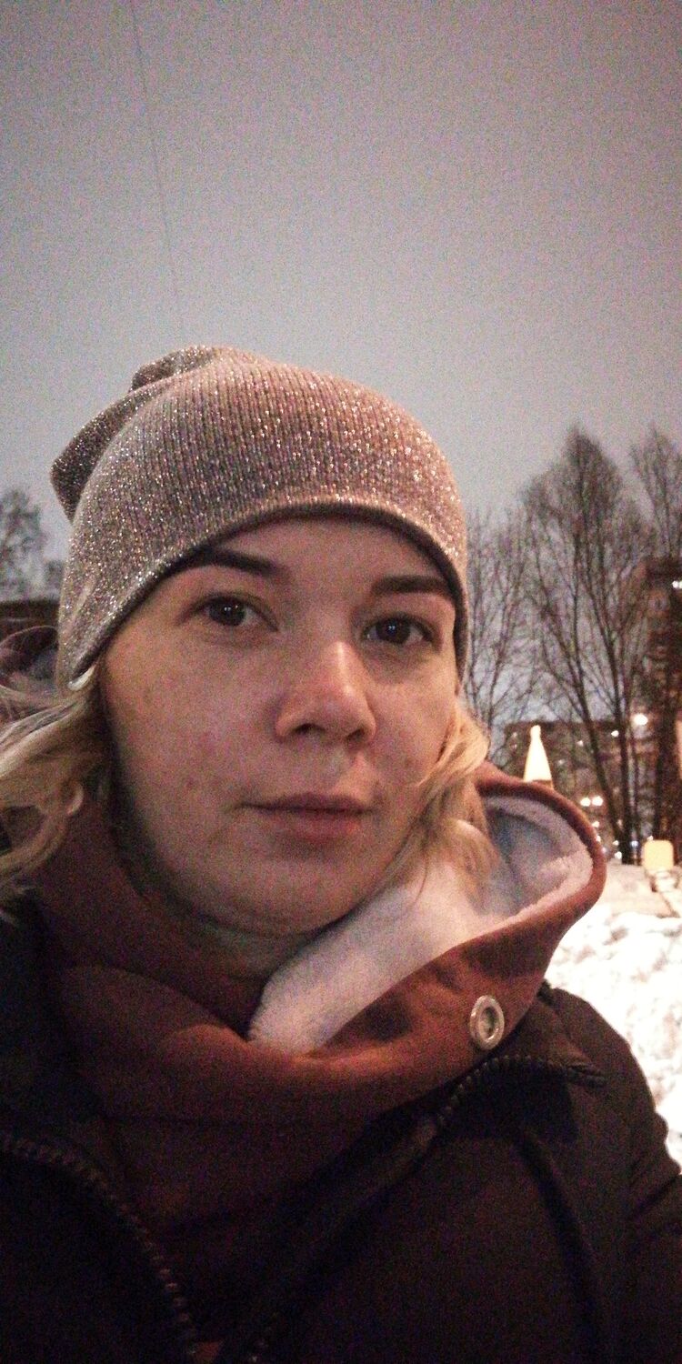  ,   Yulia, 37 ,   ,   
