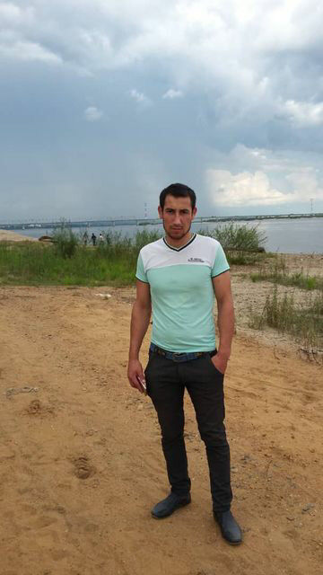  19533092  Atash, 43 ,    