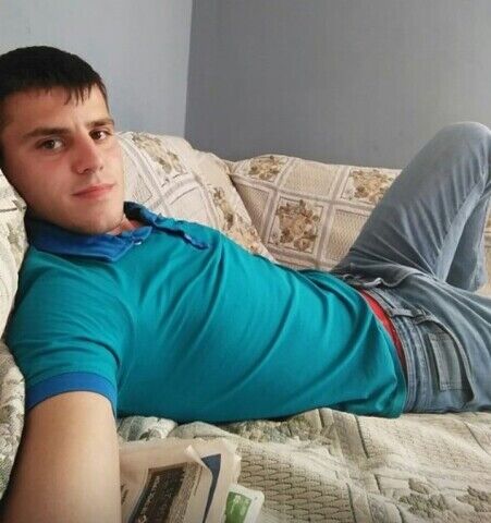  48857932  Ivan, 36 ,    