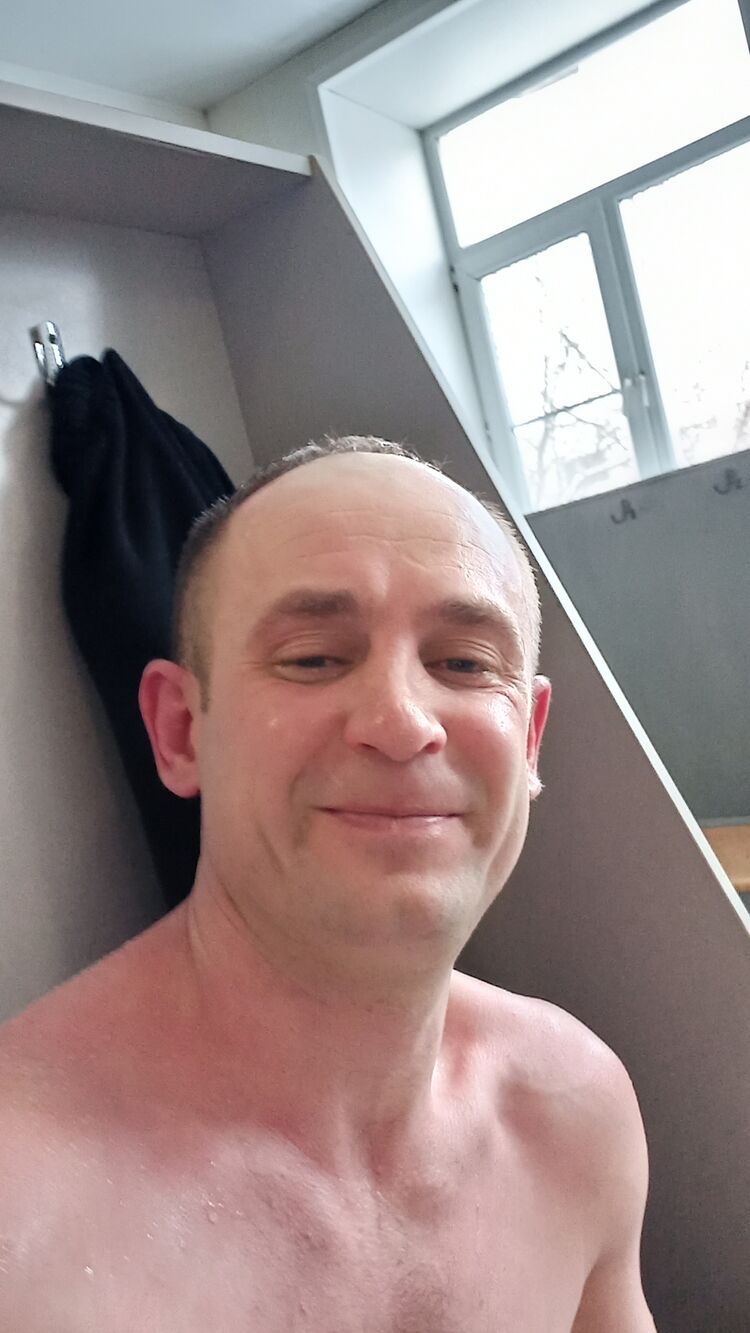  41105432  , 40 ,    