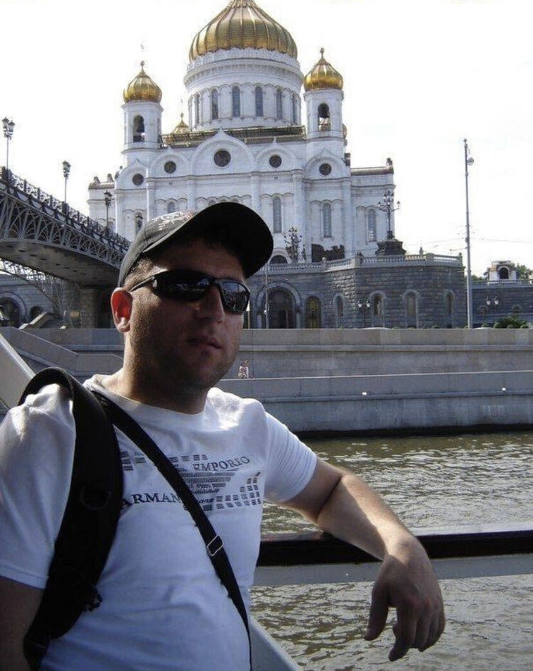  ,   Nik, 42 ,   ,   , c , 