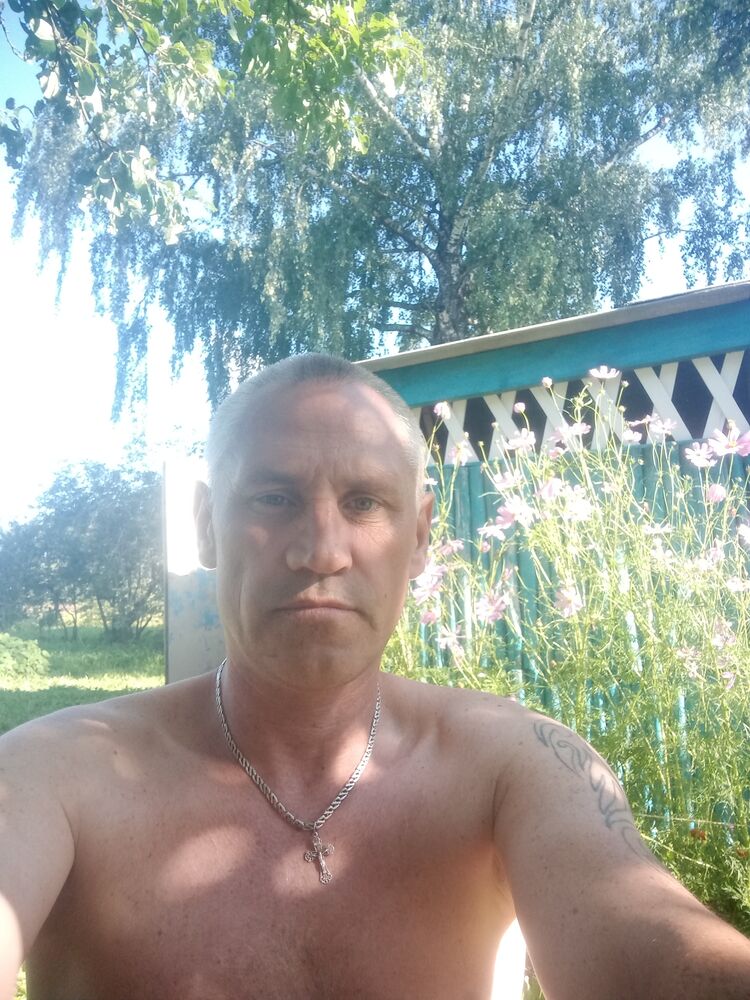  51857752  , 44 ,    