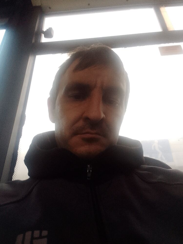  44041562  Gena, 34 ,    