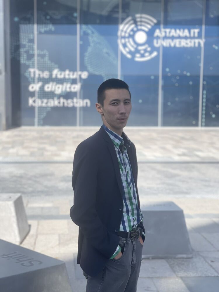 Gering,   DOMINIC, 23 ,   ,   