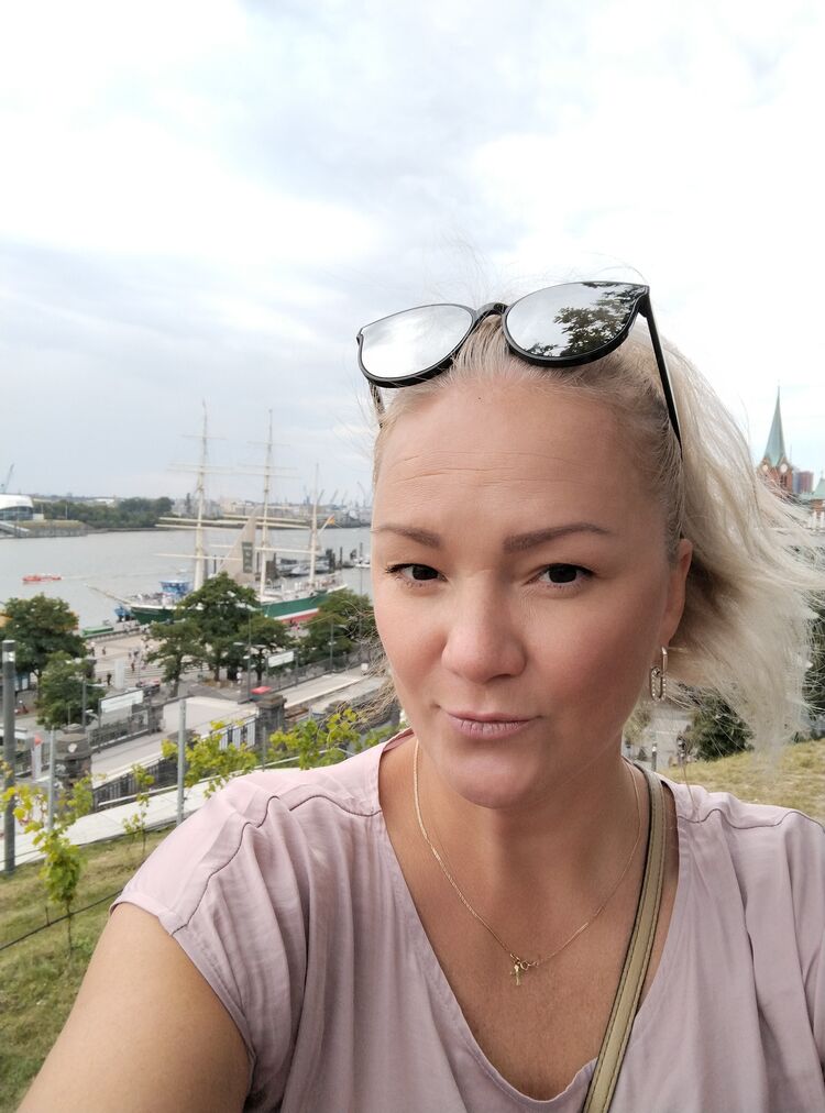  44993012  Tanja, 40 ,    