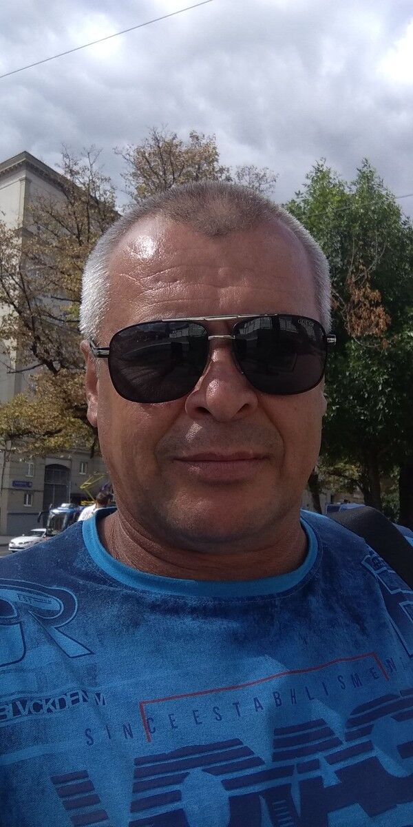  ,   Rus, 53 ,     , c 