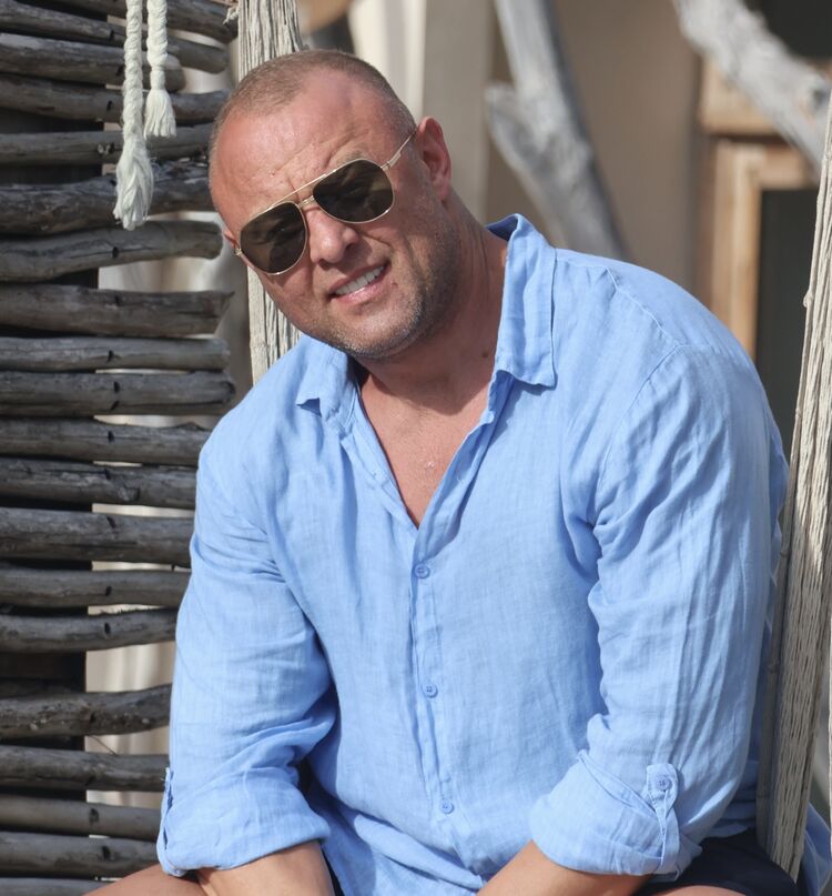  ,   Vladimir, 38 ,   ,   