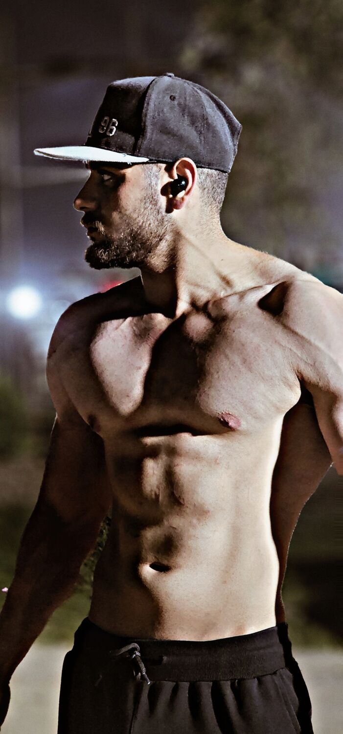  ,   Muntader, 24 ,   ,   