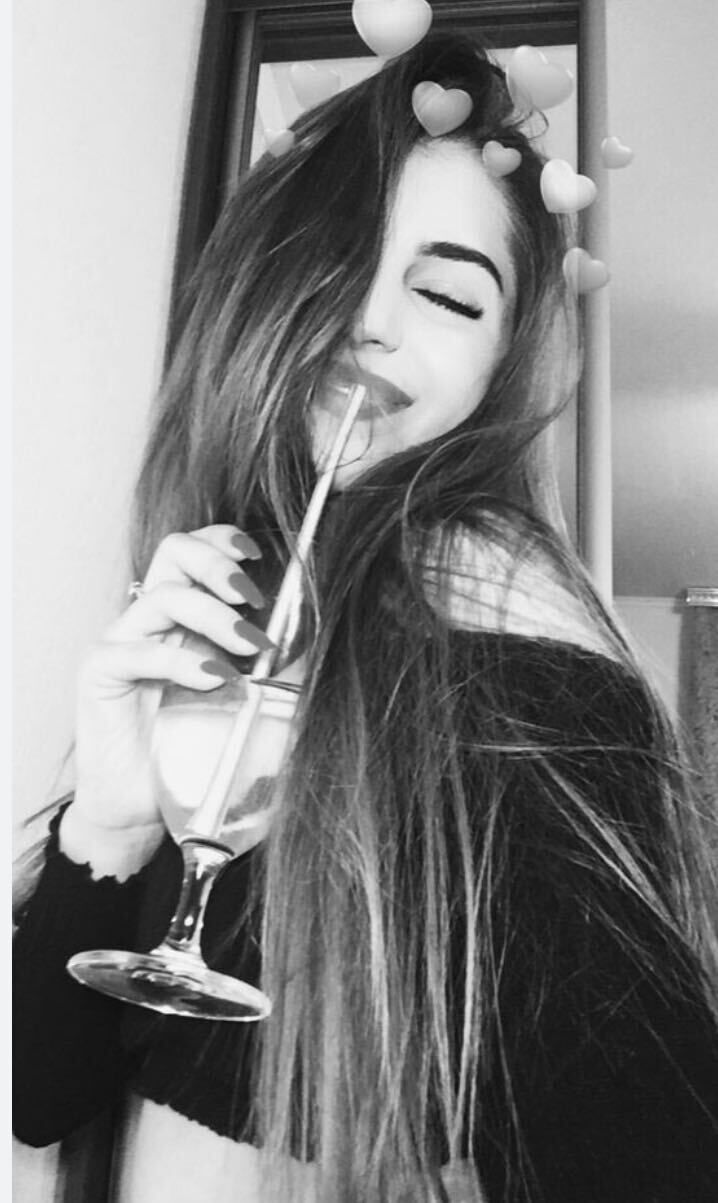  31281342  Vikky, 22 ,    Akaszto