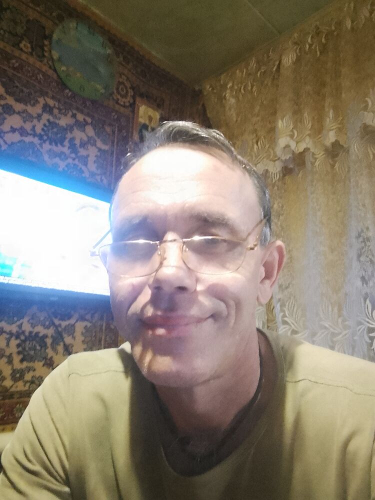  46925662  , 52 ,    