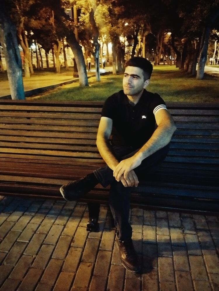  53628622  RAUF, 27 ,    