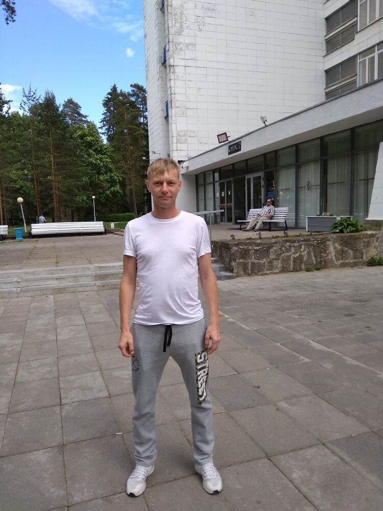  17305222  , 44 ,    -