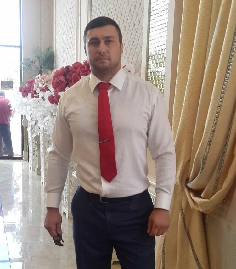  ,   Ruslan, 35 ,   ,   , 